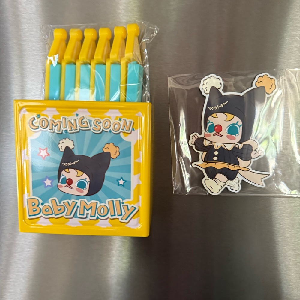 Baby Molly Character Clips Box and Magnet Set